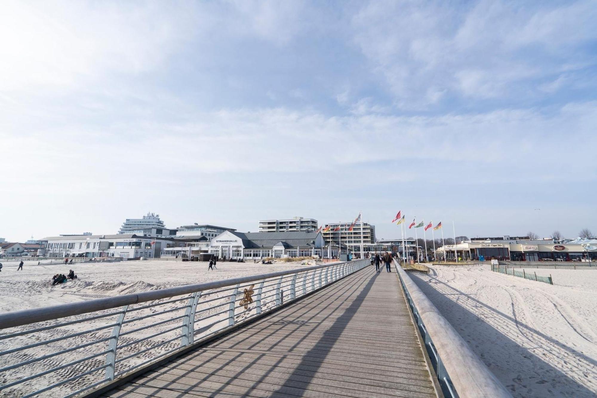 Groemitz Center Blick Seebruecke Dış mekan fotoğraf